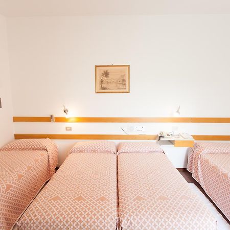 Tabiano Terme Hotel Rossini מראה חיצוני תמונה