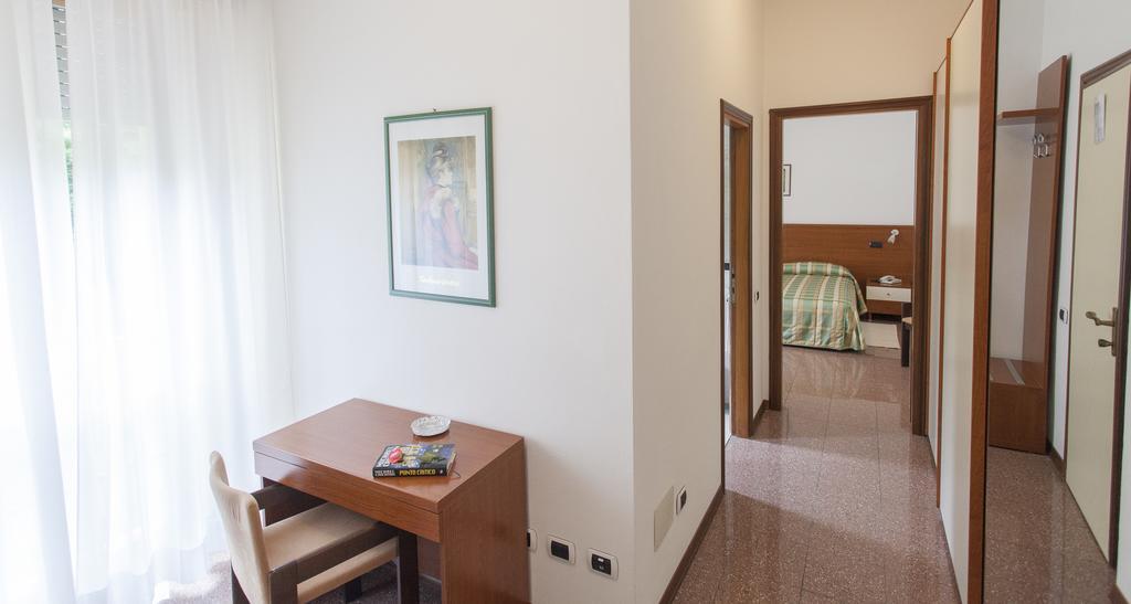 Tabiano Terme Hotel Rossini מראה חיצוני תמונה