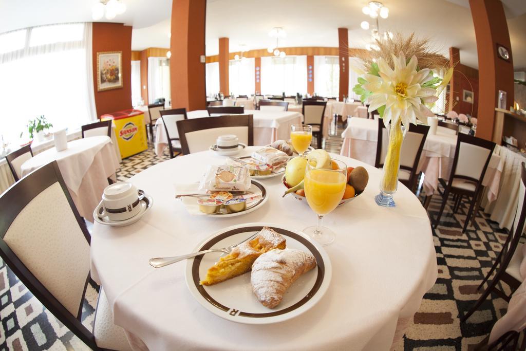 Tabiano Terme Hotel Rossini מראה חיצוני תמונה