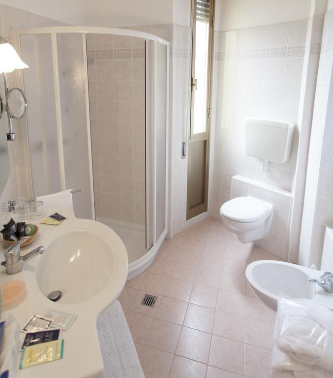 Tabiano Terme Hotel Rossini מראה חיצוני תמונה