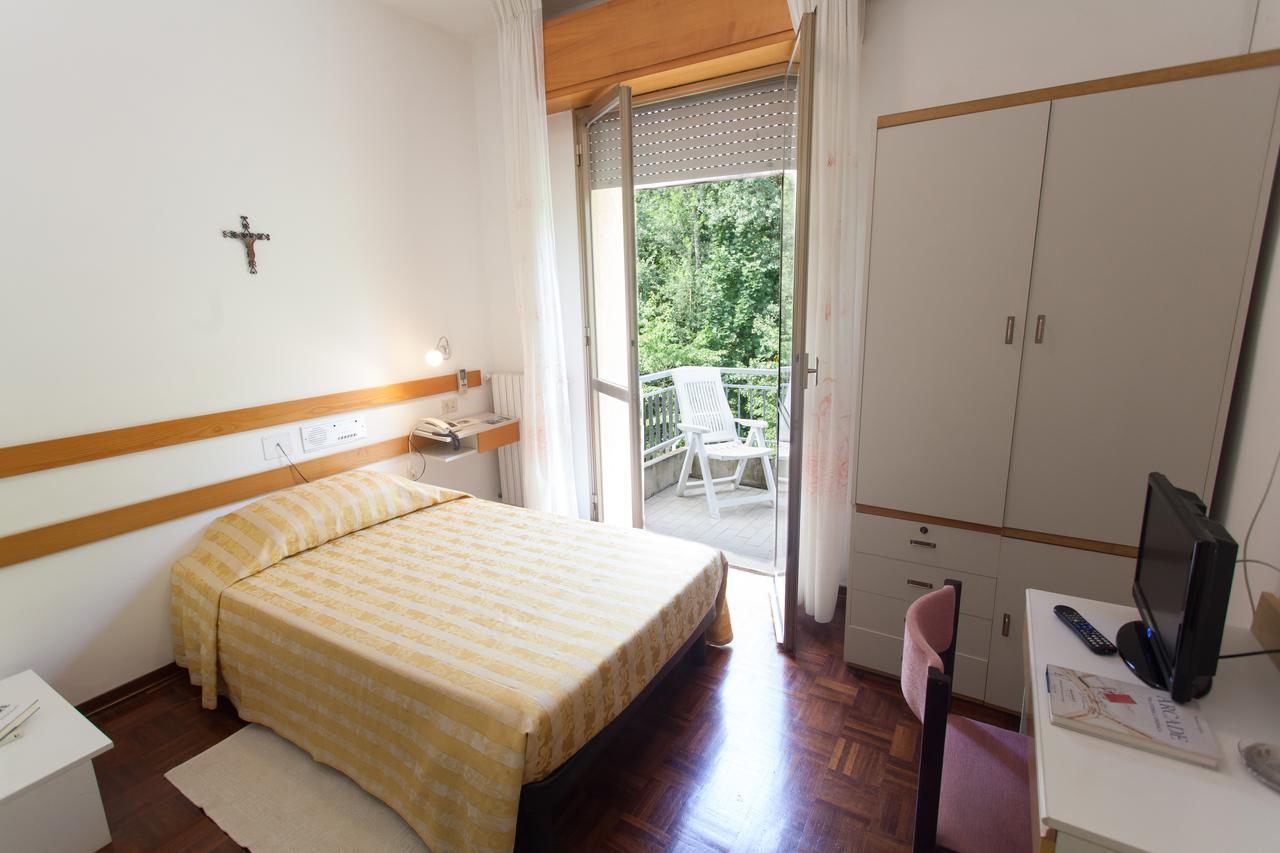 Tabiano Terme Hotel Rossini מראה חיצוני תמונה
