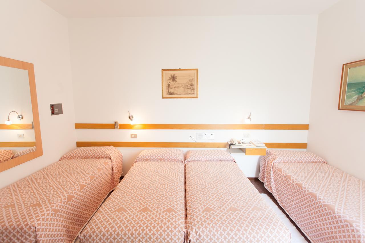 Tabiano Terme Hotel Rossini מראה חיצוני תמונה