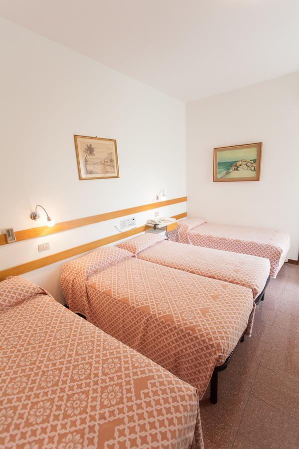 Tabiano Terme Hotel Rossini מראה חיצוני תמונה