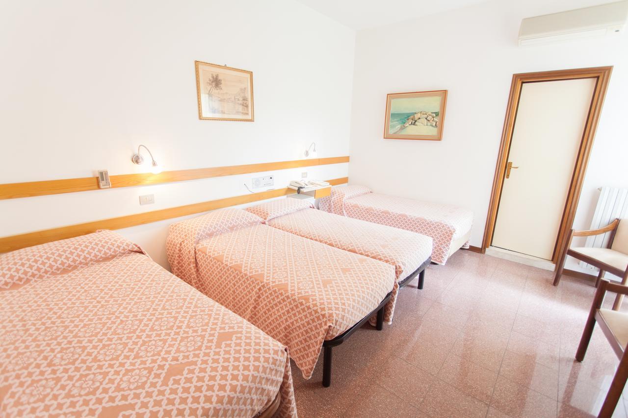Tabiano Terme Hotel Rossini מראה חיצוני תמונה